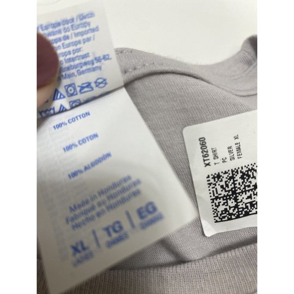 MILF T-Shirt "Man I Love Felines" Cat Funny Graphic Tee, Women’s XL Brand New - Picture 5 of 7